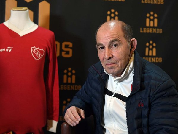 'El Bocha' Ricardo Bochini, múltiple campeón con Independiente