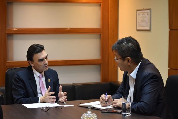 Representante de Hyundai E&C muestra interés de invertir en Paraguay
