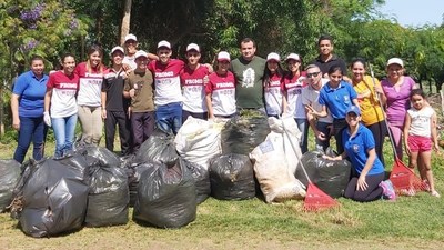 Limpieza en vez de farra como último dia de clase - Digital Misiones