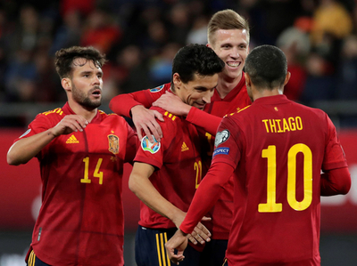 España asegura el primer lugar aplastando a Malta