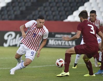 La Albirroja supera a Venezuela en la Huerta - Fútbol - ABC Color