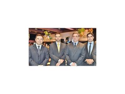 Cena de agasajo a reconocidos  médicos paraguayos