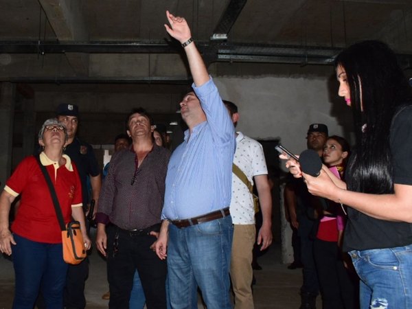 Director frena obras del Hospital de IPS en Caazapá por irregularidades