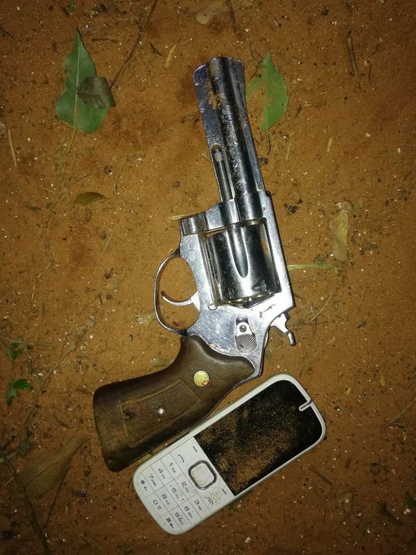 Hombre herido y detenido tras amenazar a policías con arma - Nacionales - ABC Color