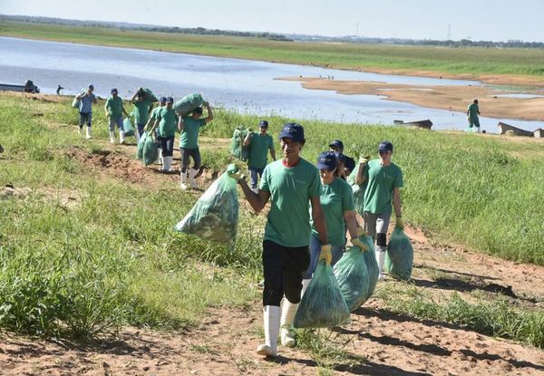 “Marea verde” en el río Paraguay - Nacionales - ABC Color