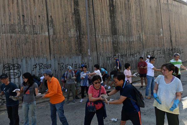 Hong Kong sobrevive a una semana de caos y violencia