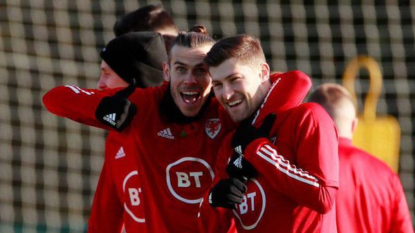 Gales y Bale se aferran a la Eurocopa - Fútbol - ABC Color