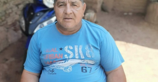 Taxista devolvió celu que cuesta dineral