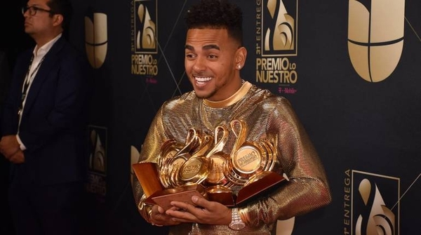 HOY / Ozuna firma uno de los acuerdos más grandes de un artista latino con Sony