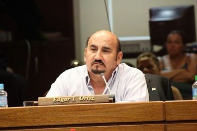 "Vamos a pedir que le hagan un análisis hormonal para ver cual es su estado" » Ñanduti