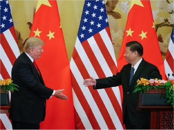 China y EEUU tratan de zanjar su guerra comercial por teléfono