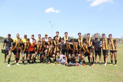Guaraní, firme en la cima de la Sub 17 - Fútbol - ABC Color
