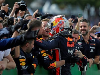 Max Verstappen gana el Gran Premio de Brasil
