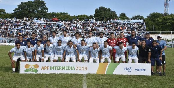 Guaireña es campeón y el “12” de Primera - Fútbol - ABC Color