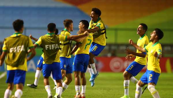 Brasil le da vuelta el partido a México y es campeón del mundo