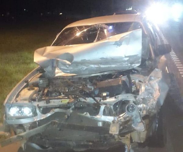 Choque termina con motociclista lesionado