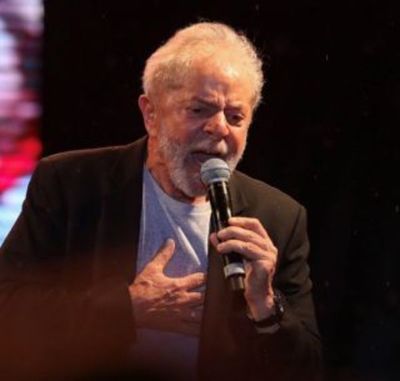 Lula anuncia que continúa "en la lucha" en el mitin que abre su gira por Brasil - .::RADIO NACIONAL::.
