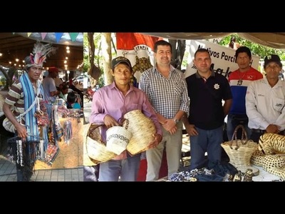 ARTESANOS INDIGENAS DE ITAPÚA EN EXPOSICIÓN DEL INSTITUTO PARAGUAYO DE ARTESANÍA
