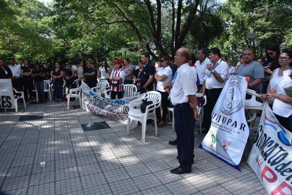 Funcionario del Poder Judicial inicia huelga de hambre - Nacionales - ABC Color