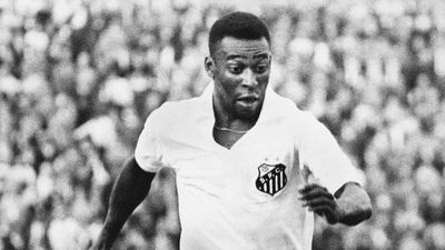 Los nervios de Pelé segundos antes de marcar su gol mil - Fútbol - ABC Color