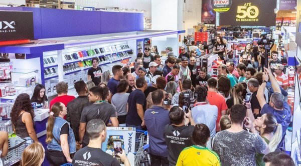 Black Friday dejó US$ 300 millones en comercios de CDE. Hay plata para aguinaldo y proveedores - ADN Paraguayo