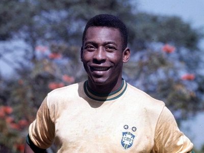 Los nervios de Pelé segundos antes de marcar su gol mil