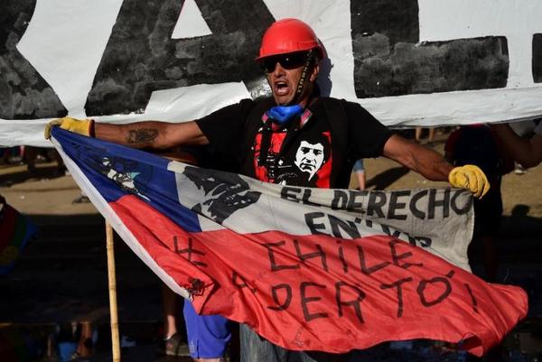 De colarse en el metro a copar las calles: el mes en el que "Chile despertó" - .::RADIO NACIONAL::.