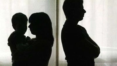 Condenan a un hombre por incumplir con su hija