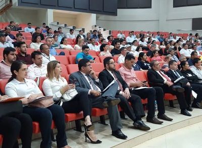 Masiva concurrencia a charla sobre la Ley de Desbloqueo en Alto Paraná