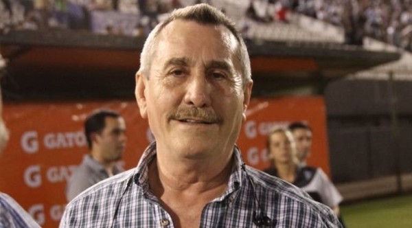 “Quieren ganar título en el escritorio”