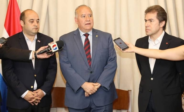 HOY / Elecciones juveniles de la ANR: Comisión Ejecutiva repudia decisión de la Justicia Electoral