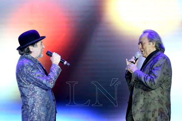 Serrat y Sabina, poetas que cautivaron almas en una noche de luna
