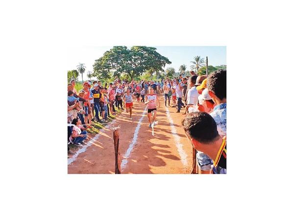 Carrera de mujeres genera gran atractivo en Horqueta