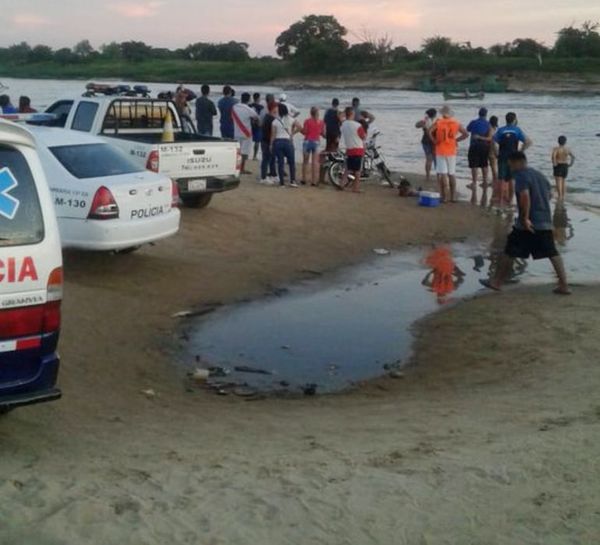 Rescatan cuerpos de dos  ahogados en Itá Enramada - Judiciales y Policiales - ABC Color