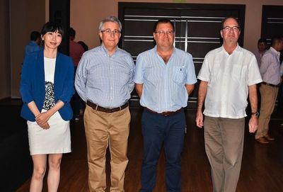 Banco Regional: Charla y cóctel