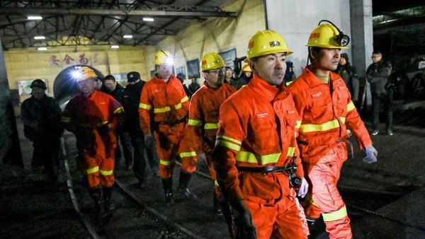 Mueren 15 mineros en una explosión en mina en China | .::Agencia IP::.