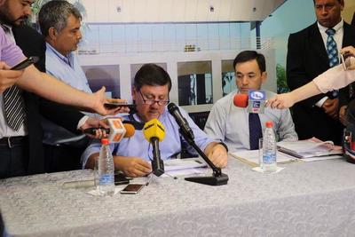Horacio Cartes tiene fueros como senador vitalicio, explica Blas Llano » Ñanduti
