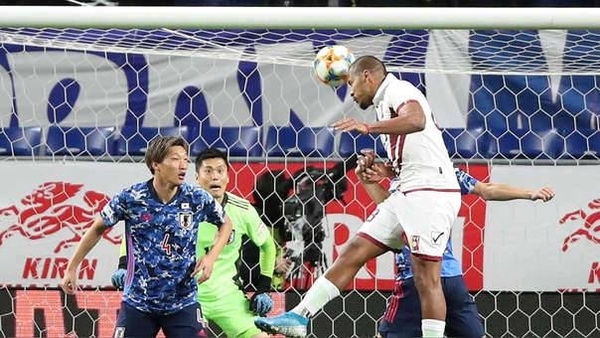 HOY / Venezuela golea a Japón de la mano de Rondón