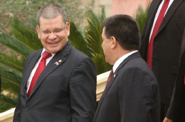 Que ordenen captura de Cartes "es un problemita de Brasil" | Noticias Paraguay