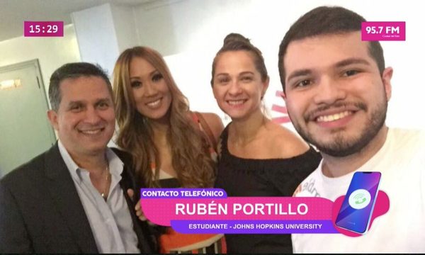 Rubén Portillo, el paraguayo que entregó premios en los Latin Grammy