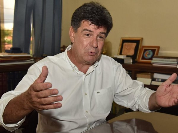Efraín Alegre: "Cartes no tiene fueros, sino cómplices en el Congreso"