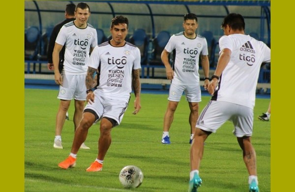 La albirroja juega hoy su último amistoso del año - ADN Paraguayo
