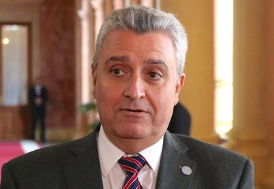 Villamayor admite que recibió a abogada de Messer