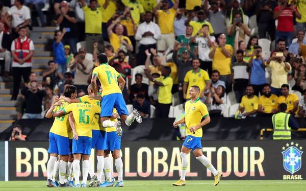 Brasil despide el 2019 con una goleada ante Corea - Fútbol - ABC Color