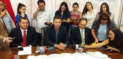 Cartistas aseguran que su “líder” tiene doble fuero al ser senador activo y vitalicio - Nacionales - ABC Color