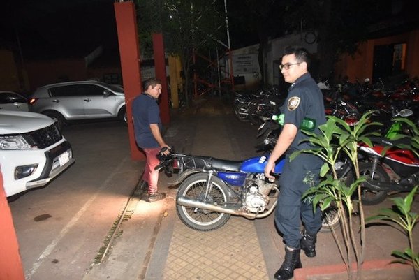 Capturan a supuestos motochorros en San Lorenzo | Noticias Paraguay