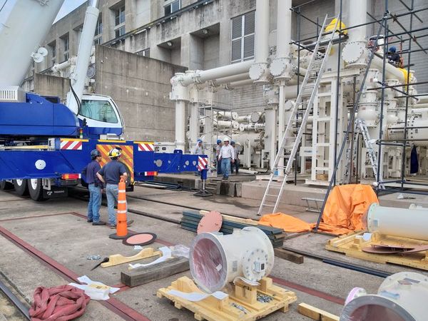 Montaje de barras de 500 kV ya está en etapa final - Nacionales - ABC Color