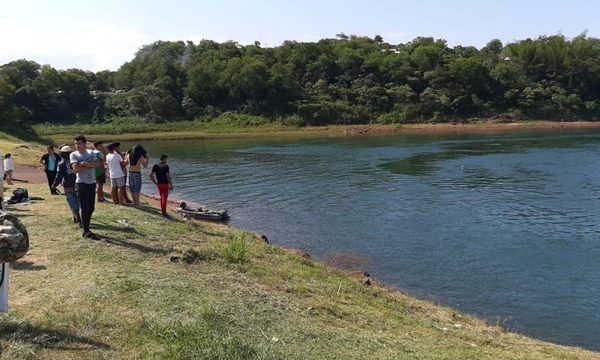 Alumnos del Colegio Área 5 desaparecen en aguas del Paraná