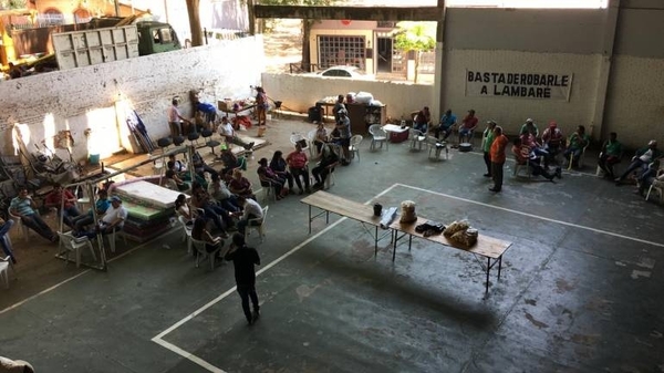 HOY / Intendente de Lambaré no paga salarios y evita a funcionarios, cuestionan: "Solo le vemos por la tele"