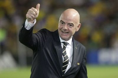 Infantino se declara “hincha total” del VAR - Fútbol - ABC Color